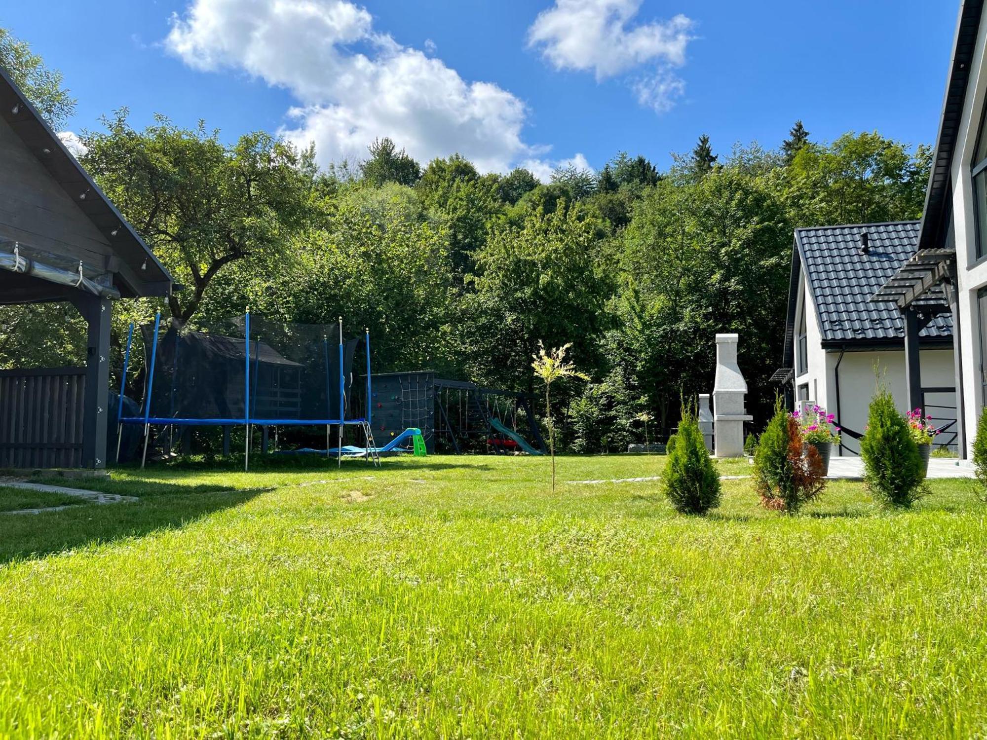 Domki Nad Starym Potokiem Устрики-Долішні Екстер'єр фото